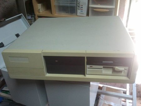 386SX 16 MHz, sauvé d'une mort certaine, ramené de la déchet'