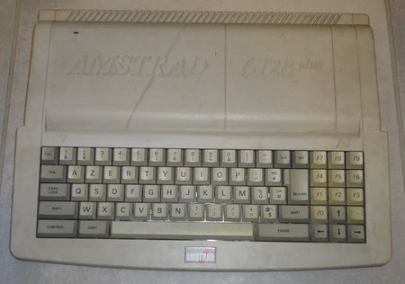 Amstrad CPC 6128.