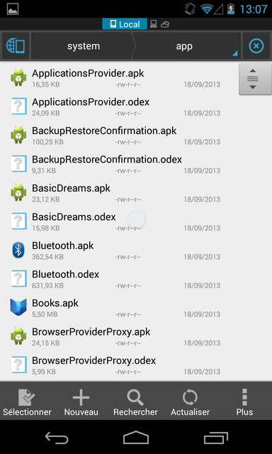 Dossier des applications système parcouru depuis ES File Explorer 3.0.5.3.