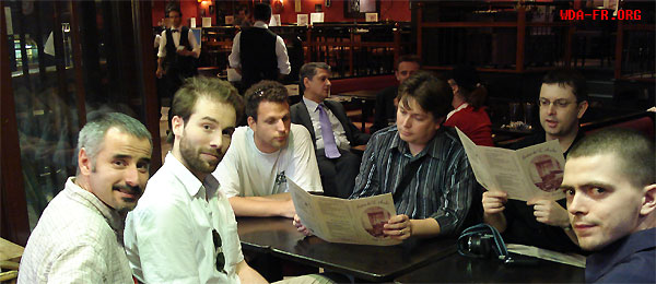 La WDA (Cyrille ROBIN, Mathieu CHARREYRE, Jean-Baptiste LEMONNIER) et MO5 (Philippe DUBOIS) autour d'une table...