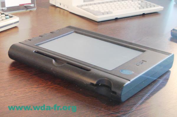Une GRID, la première tablet sortie en 1989.