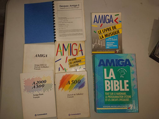 Livres Amiga.JPG