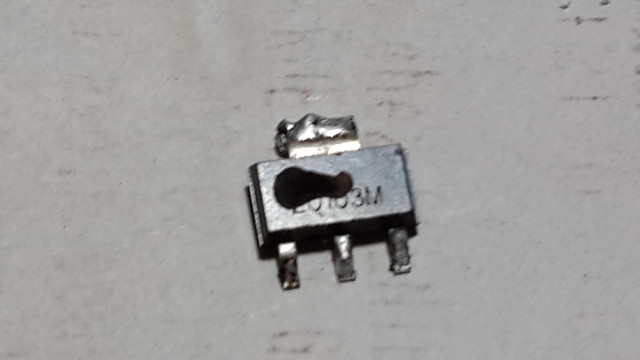 Petit triac 1A 600V.