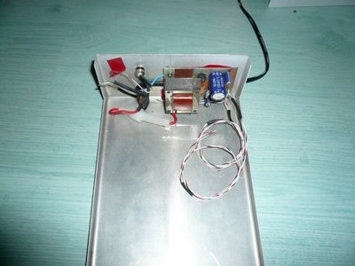 Alim à base de 7805 dans le boitier